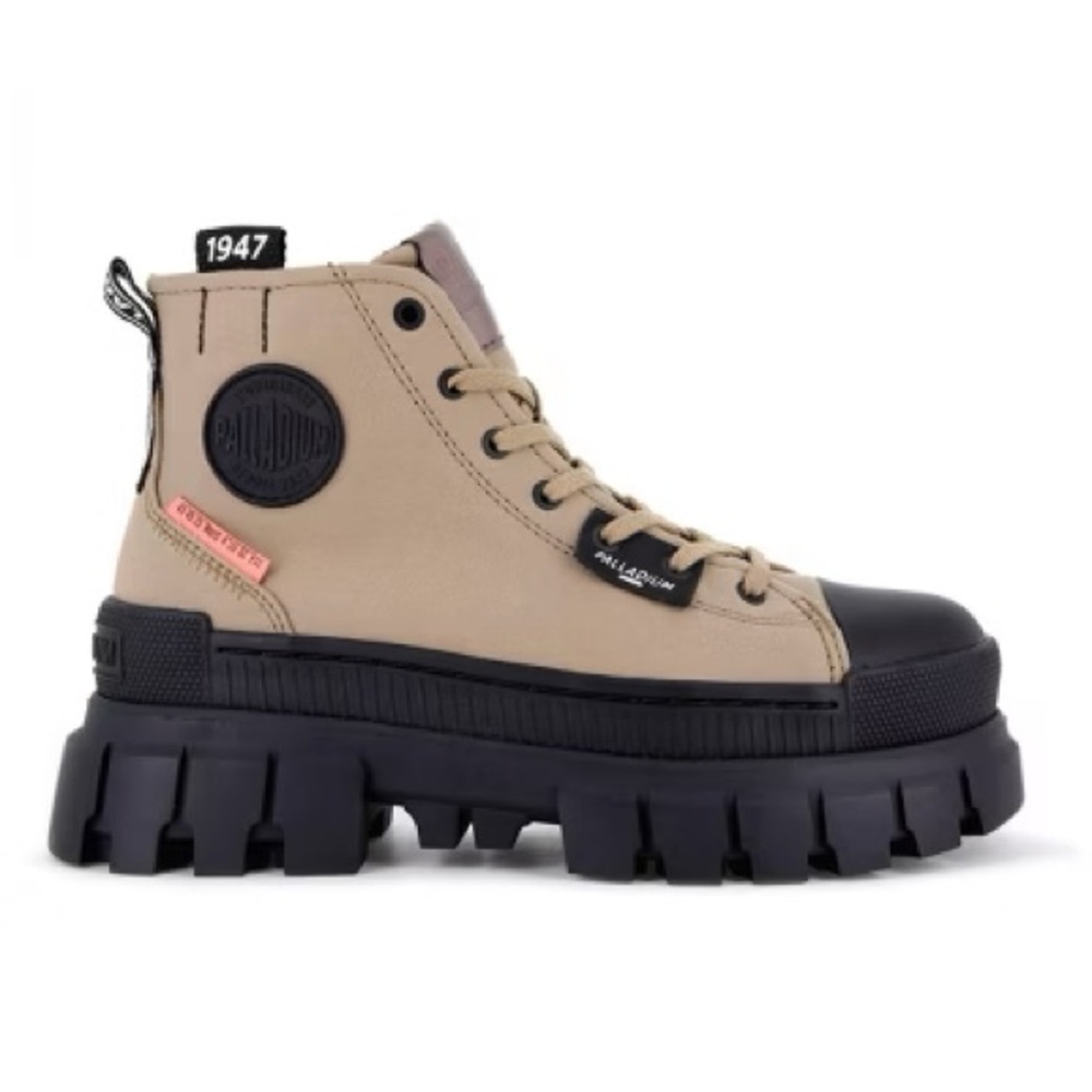 NWT Palladium Revolt Tan Top/Black Bottom Women's Size 10🔥🔥 - Picture 3 of 6